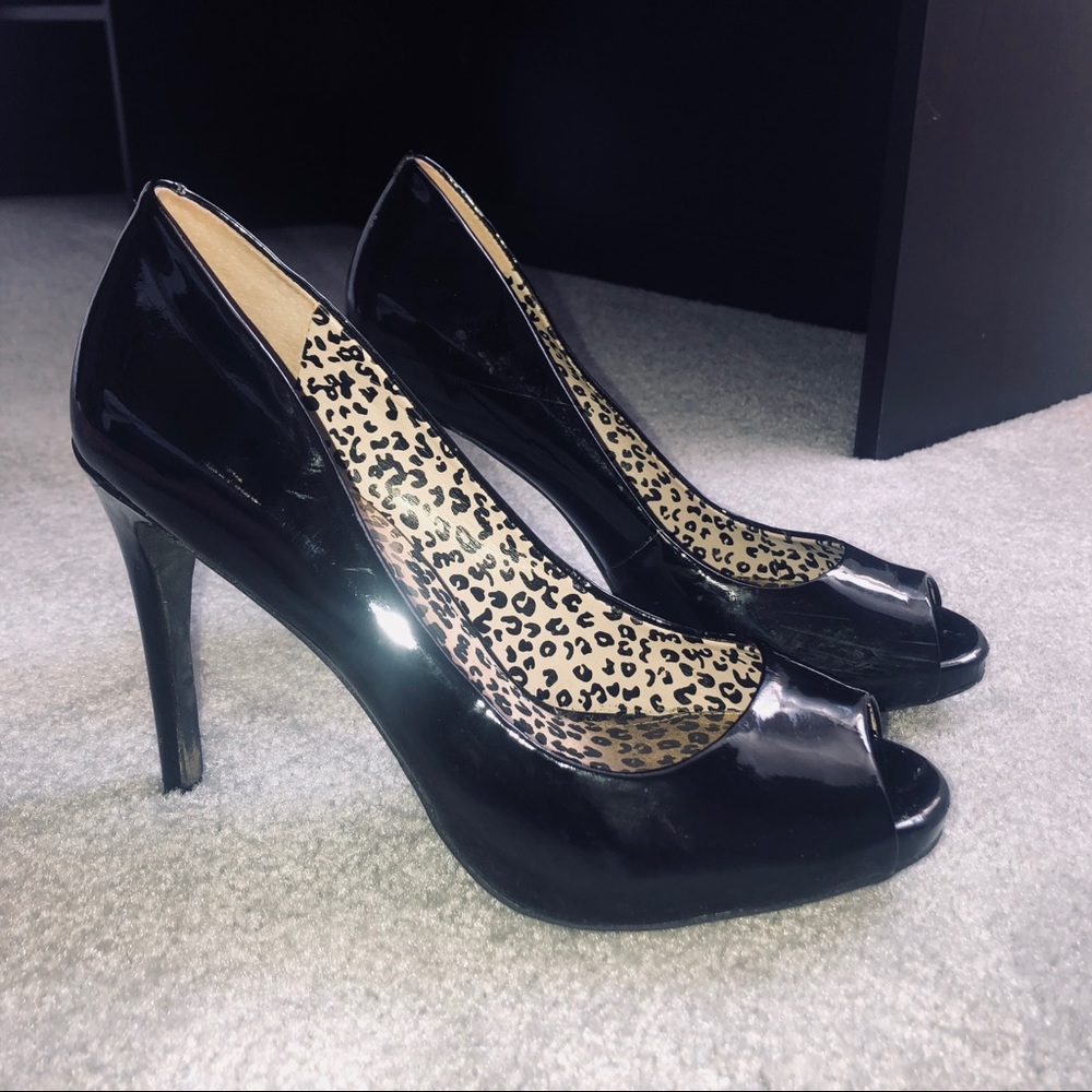 Jessica Simpson peep-toe heels